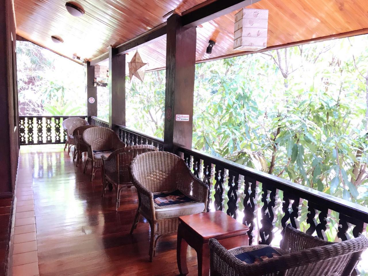 วิสดอม ลาว Hotel หลวงพระบาง ภายนอก รูปภาพ
