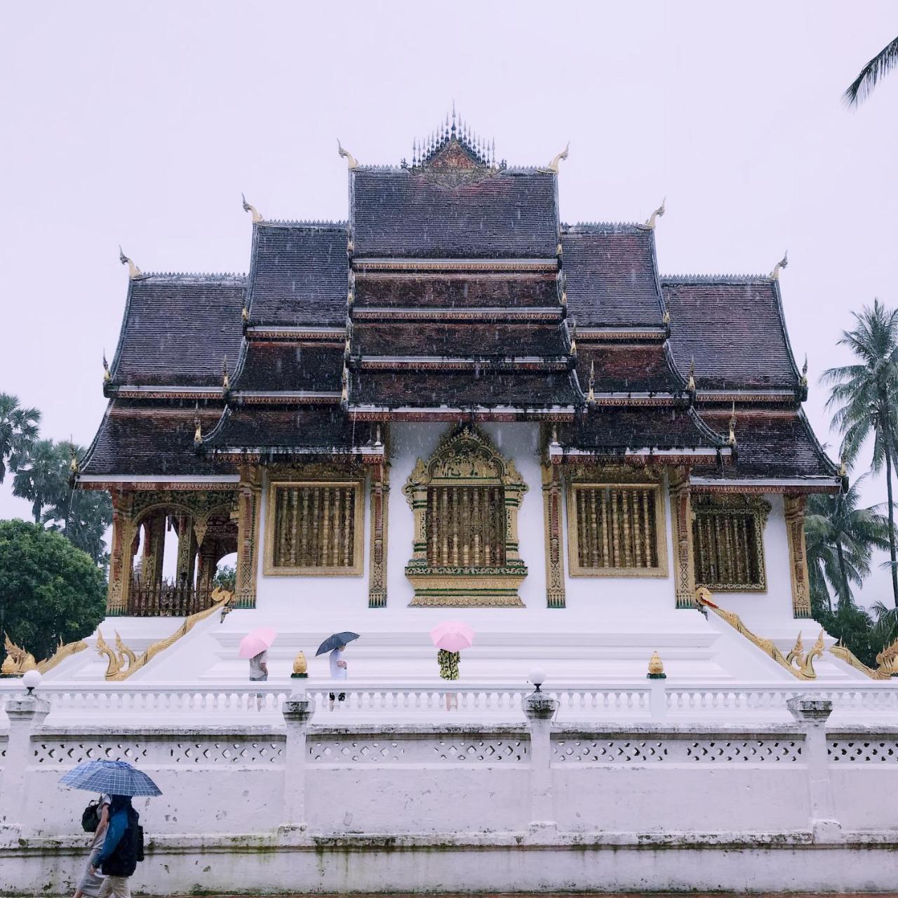 วิสดอม ลาว Hotel หลวงพระบาง ภายนอก รูปภาพ